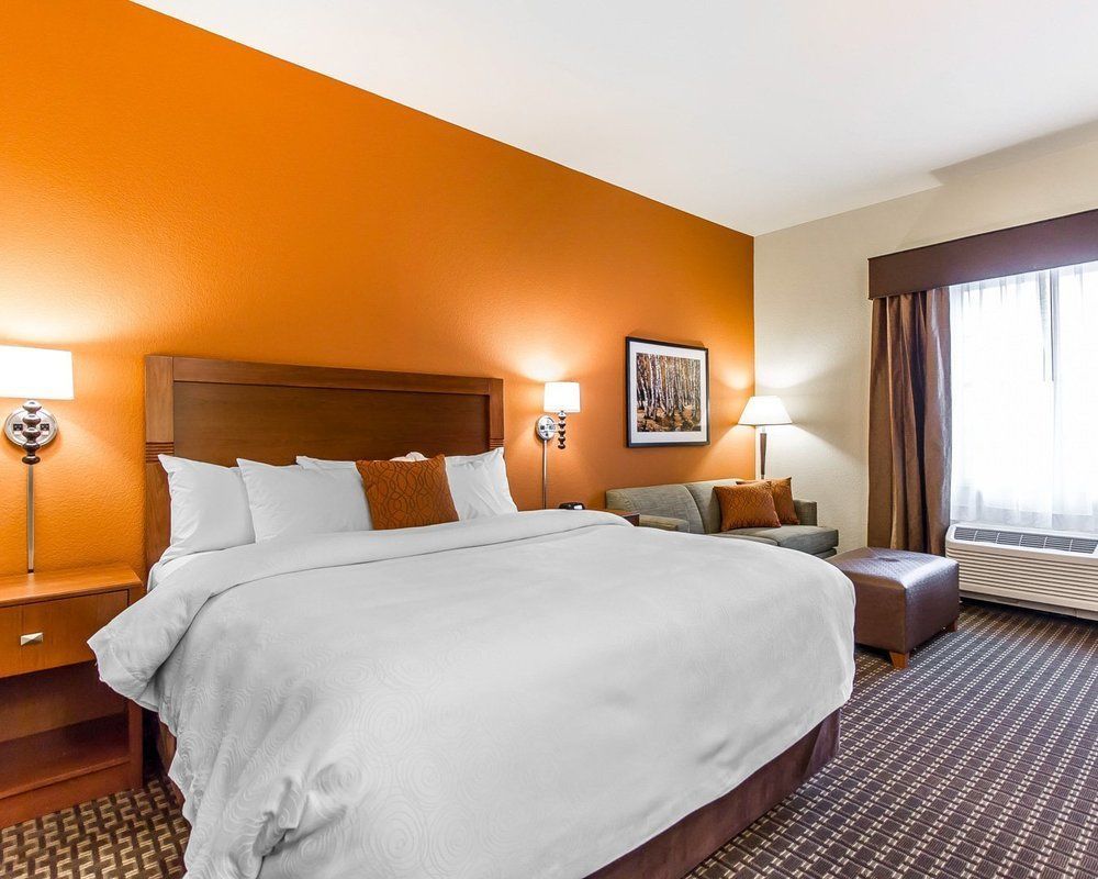 Mainstay Suites Stanley מראה חיצוני תמונה