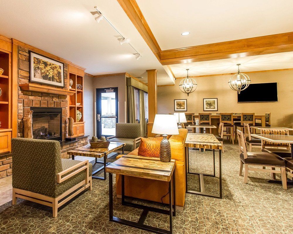 Mainstay Suites Stanley מראה חיצוני תמונה