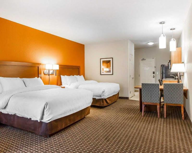 Mainstay Suites Stanley מראה חיצוני תמונה