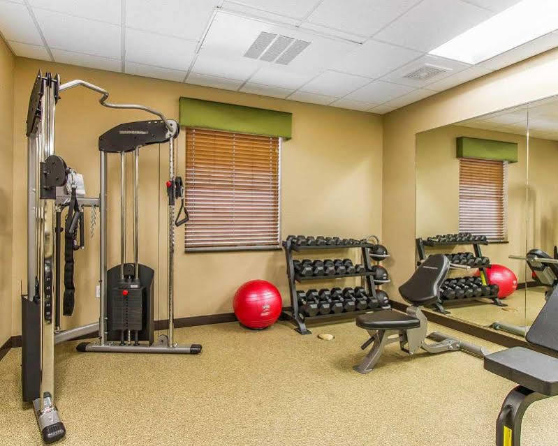 Mainstay Suites Stanley מראה חיצוני תמונה