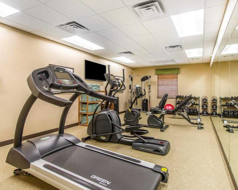 Mainstay Suites Stanley מראה חיצוני תמונה