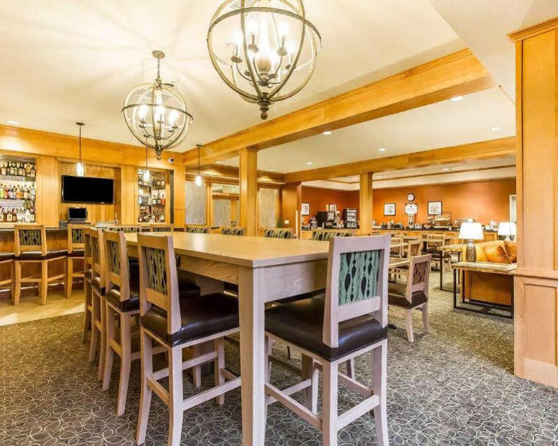 Mainstay Suites Stanley מראה חיצוני תמונה